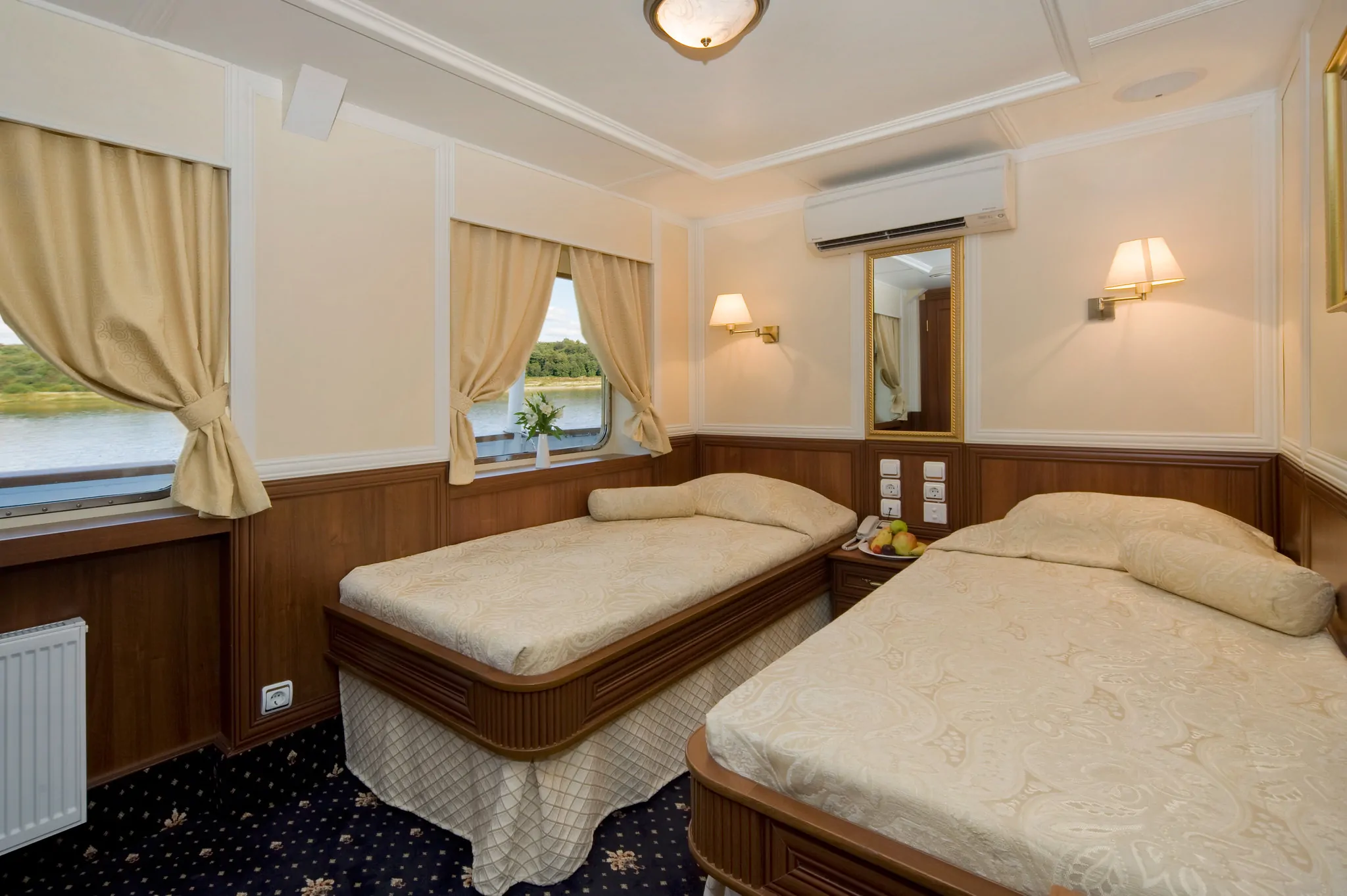 Делюкс (солнечная палуба)