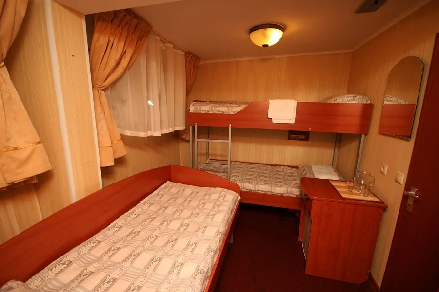 Стандарт В (трехместная, двухъярусная)