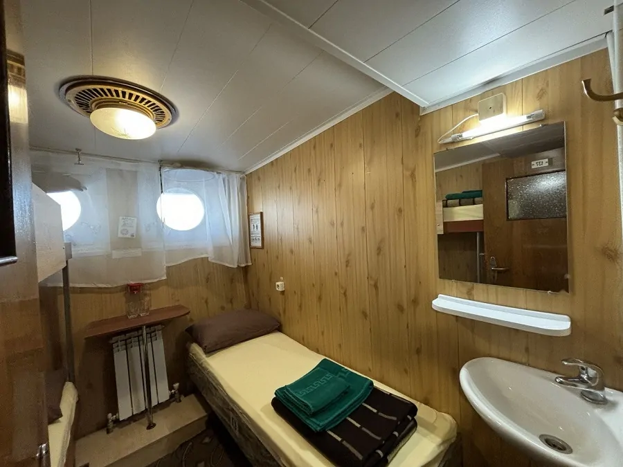 Эконом+ 2+1 (нижняя палуба)