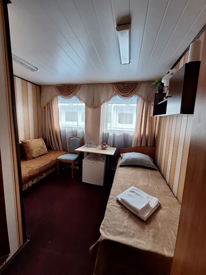 Стандарт (средняя палуба)