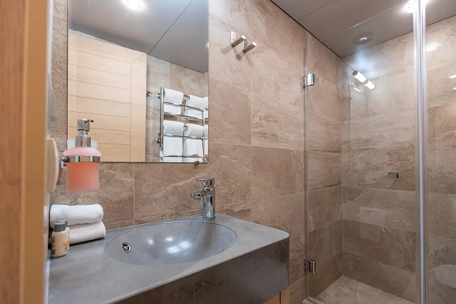 Делюкс 3-местный (средняя палуба)