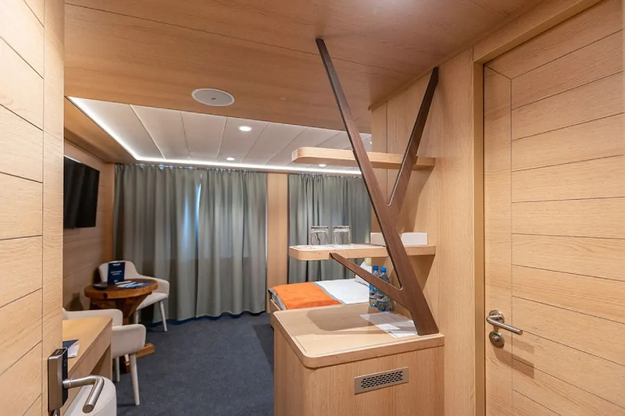 Делюкс (главная палуба)