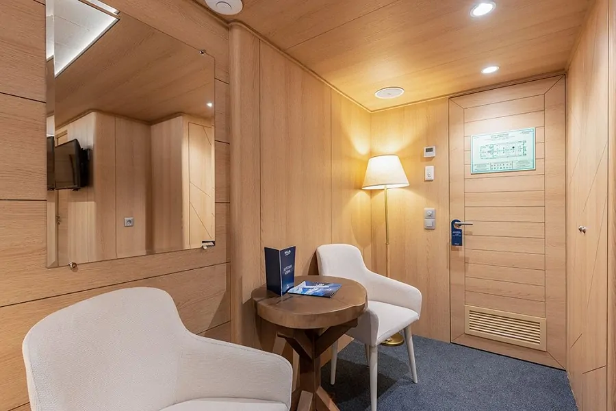 Делюкс* (шлюпочная палуба)