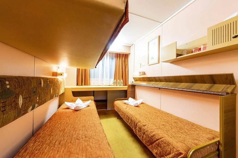 3-местная 2-ярусная (средняя палуба)