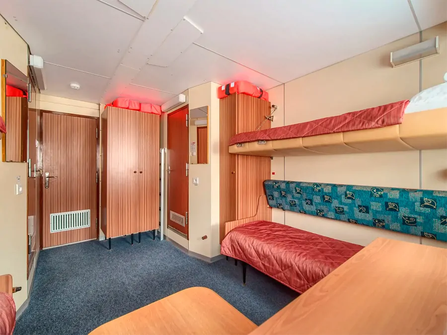 4-местная 2-ярусная (главная палуба)