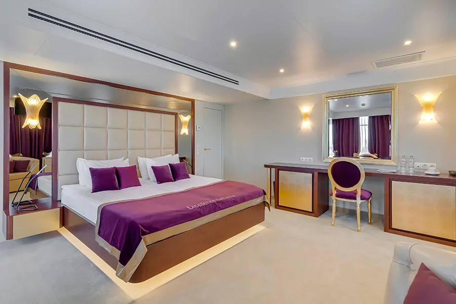 Панорамный люкс с балконом