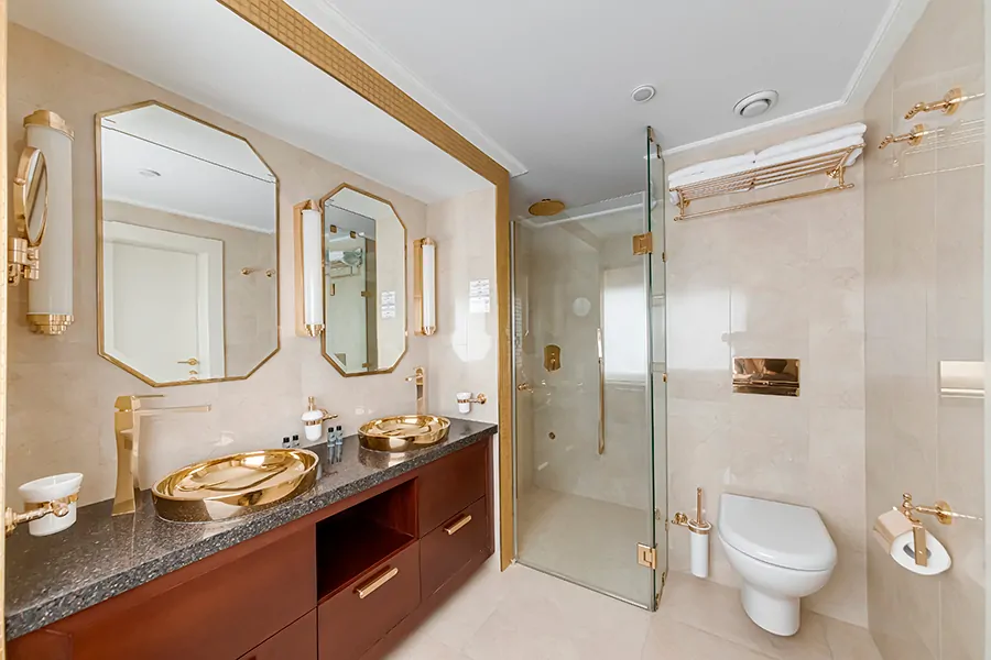 Панорамный люкс с балконом