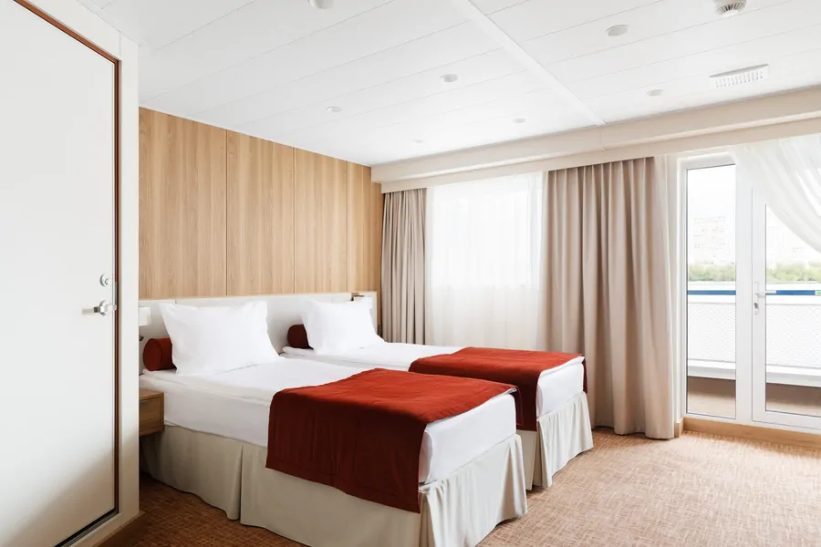 Полулюкс А с балконом (солнечная палуба)