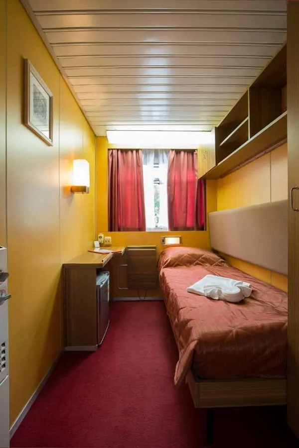 1-местная (шлюпочная палуба)