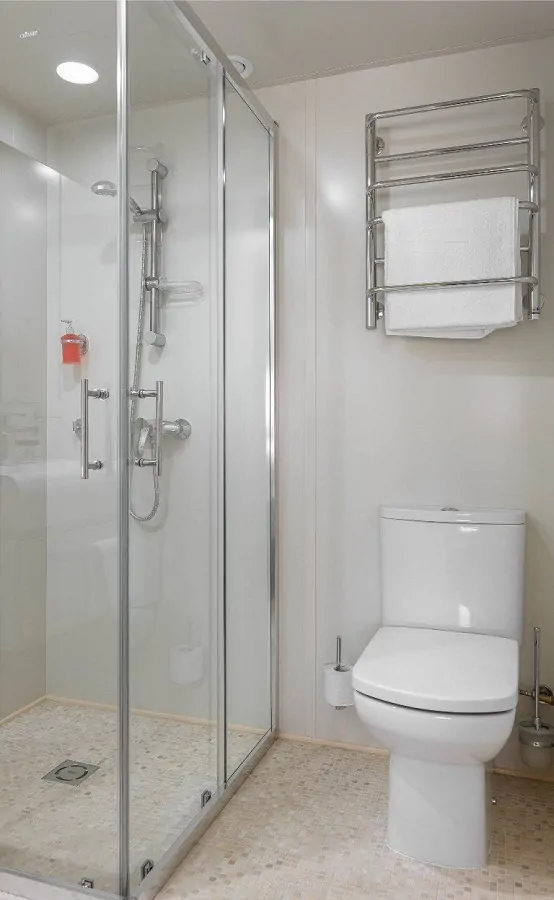 Делюкс с двуспальной кроватью (шлюпочная палуба)