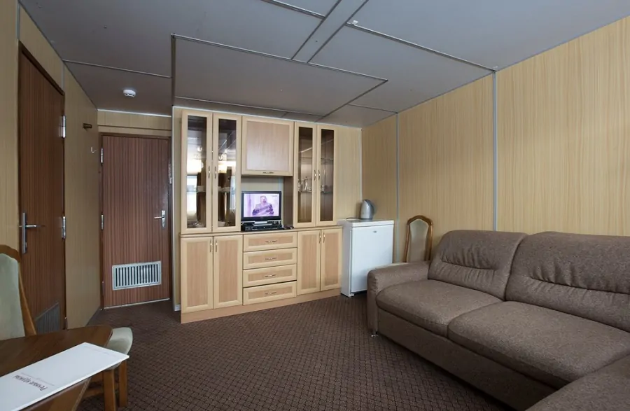 Полулюкс (средняя палуба)