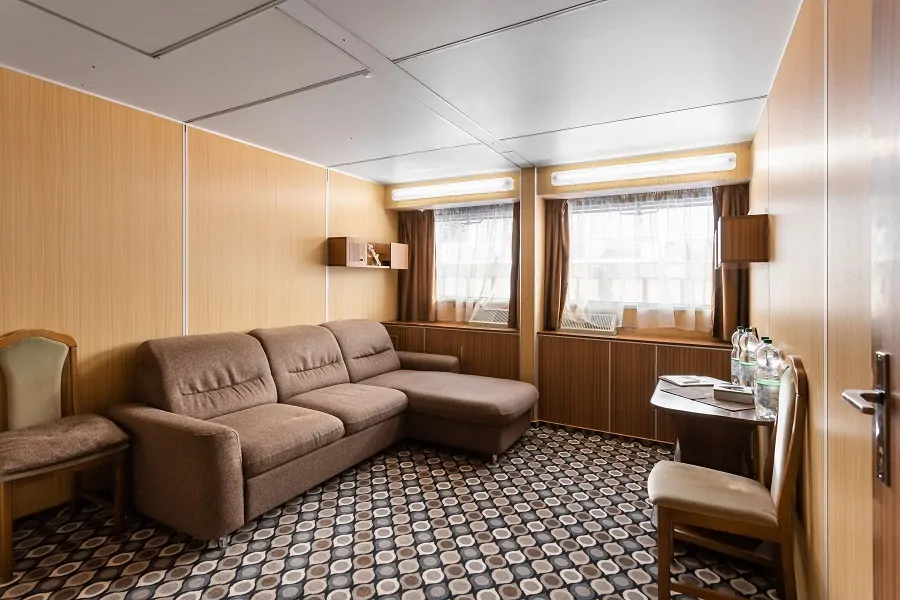 Полулюкс (средняя палуба)