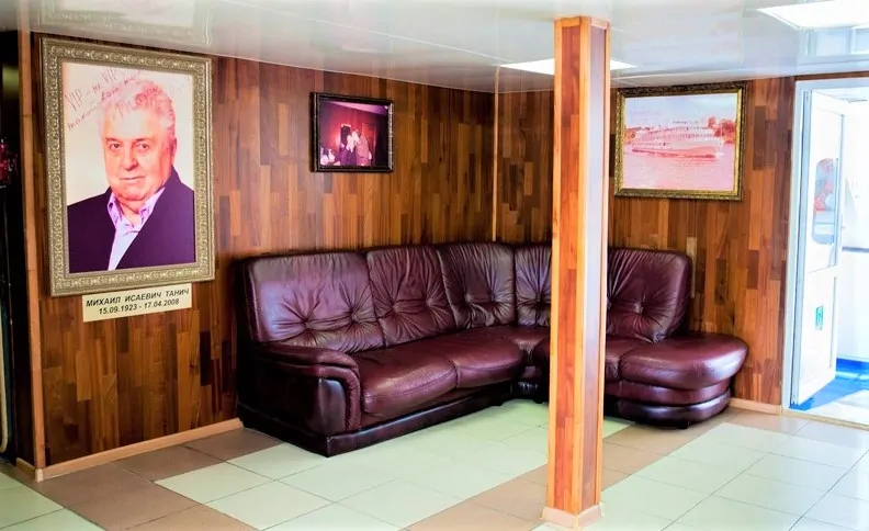 Михаил Танич