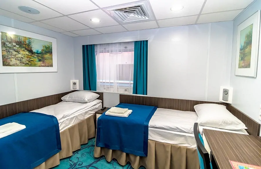 Делюкс (средняя палуба)