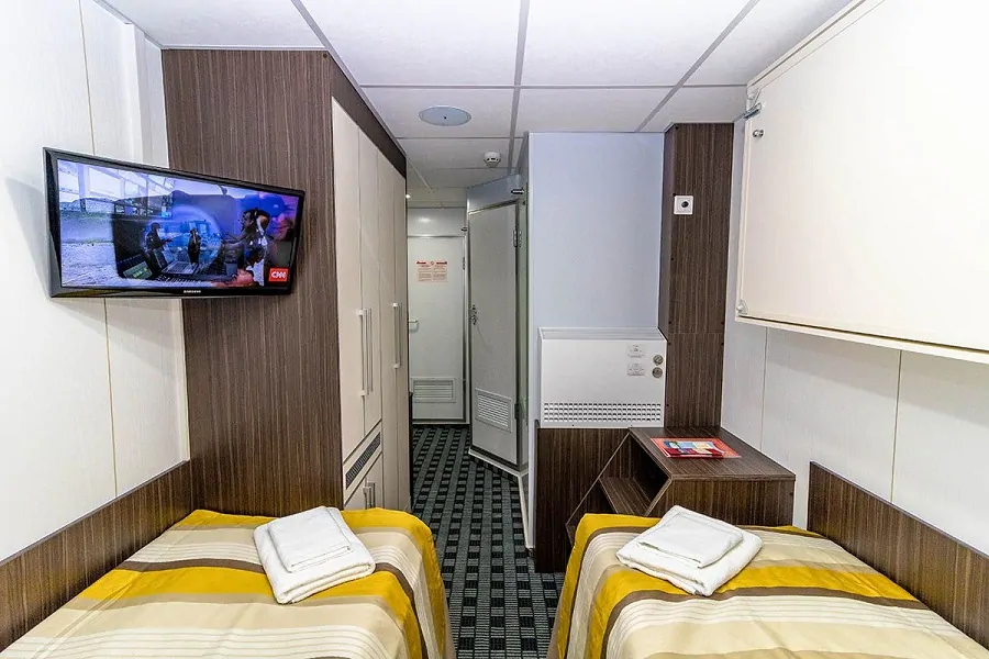 3-местная 2-ярусная (нижняя палуба)