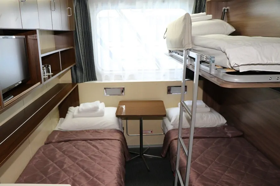 3-местная 2-ярусная (средняя палуба)