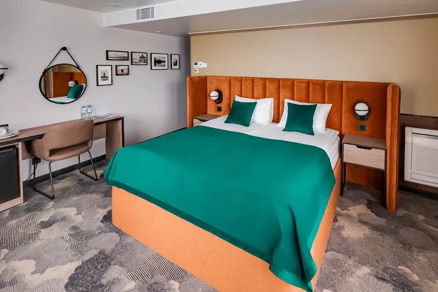 Панорамный люкс с балконом