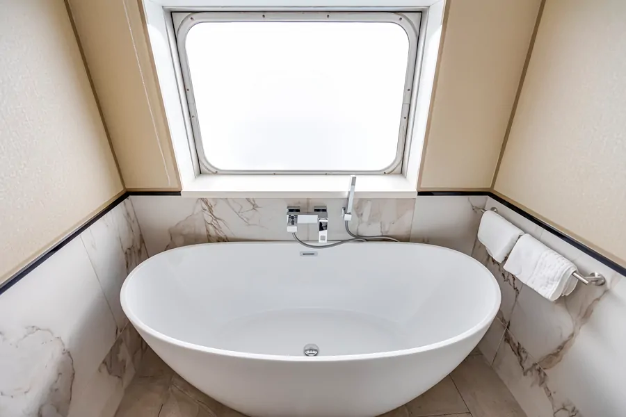 Панорамный люкс с балконом