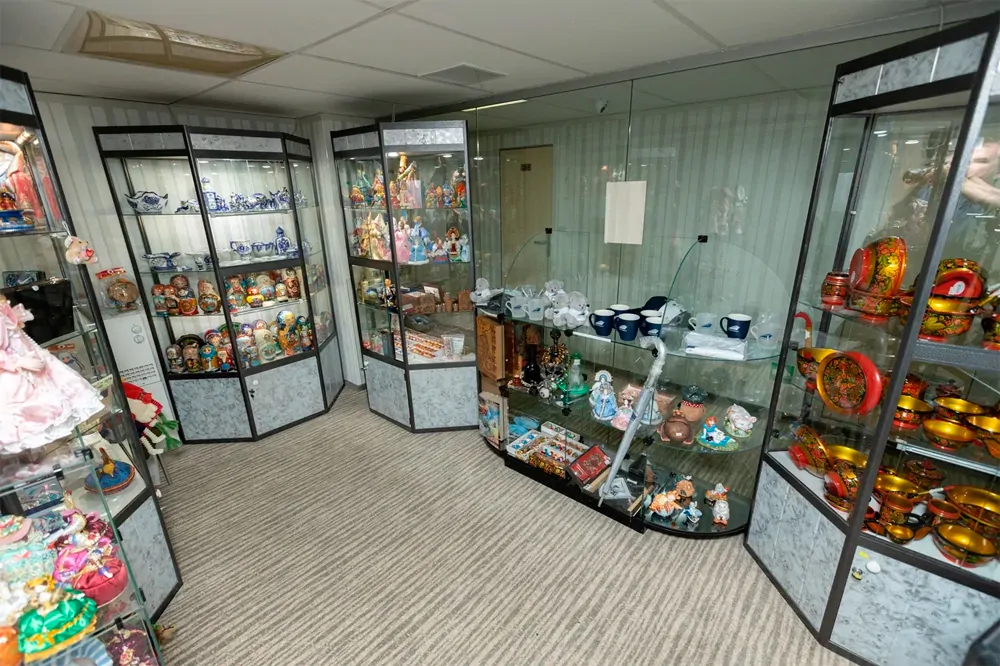 Максим Литвинов