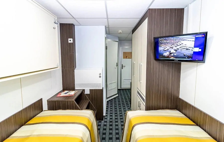 3-местная 2-ярусная (нижняя палуба)