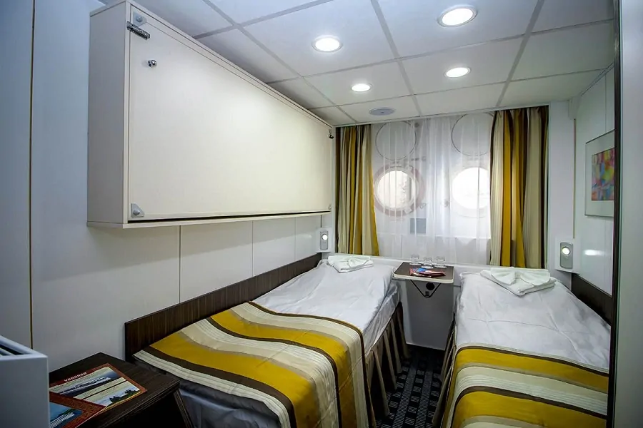 3-местная 2-ярусная (нижняя палуба)