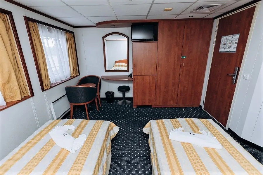 Полулюкс + (средняя палуба)