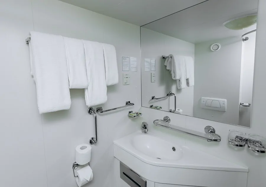 Полулюкс + (средняя палуба)